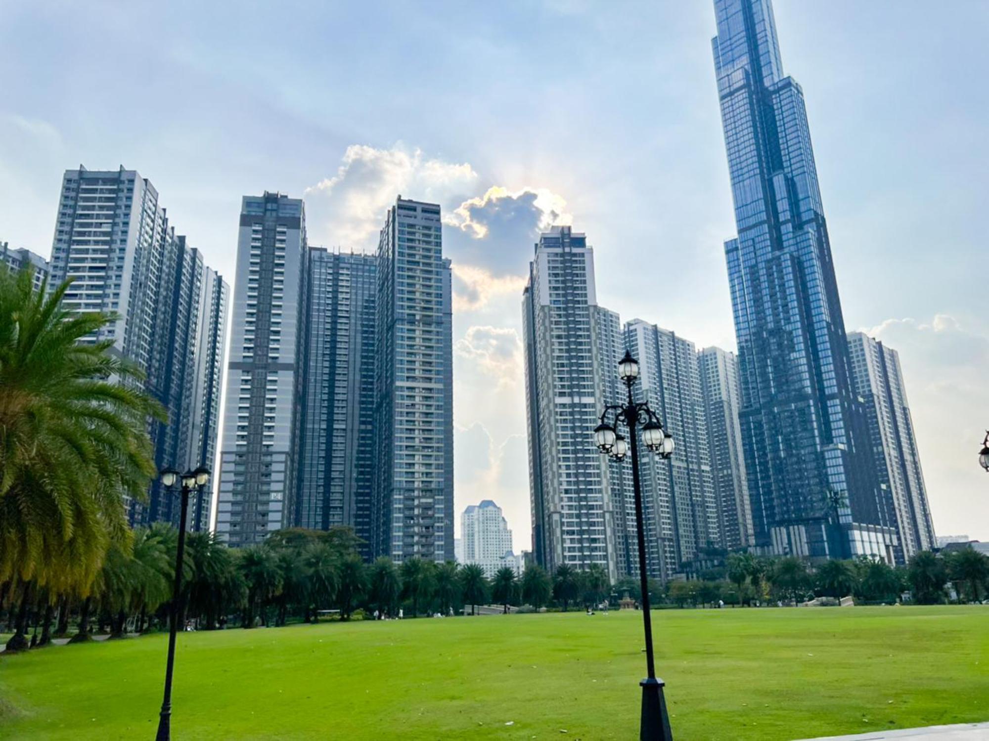 Sky Park Apartment - Vinhomes Central Park ホーチミン市 エクステリア 写真