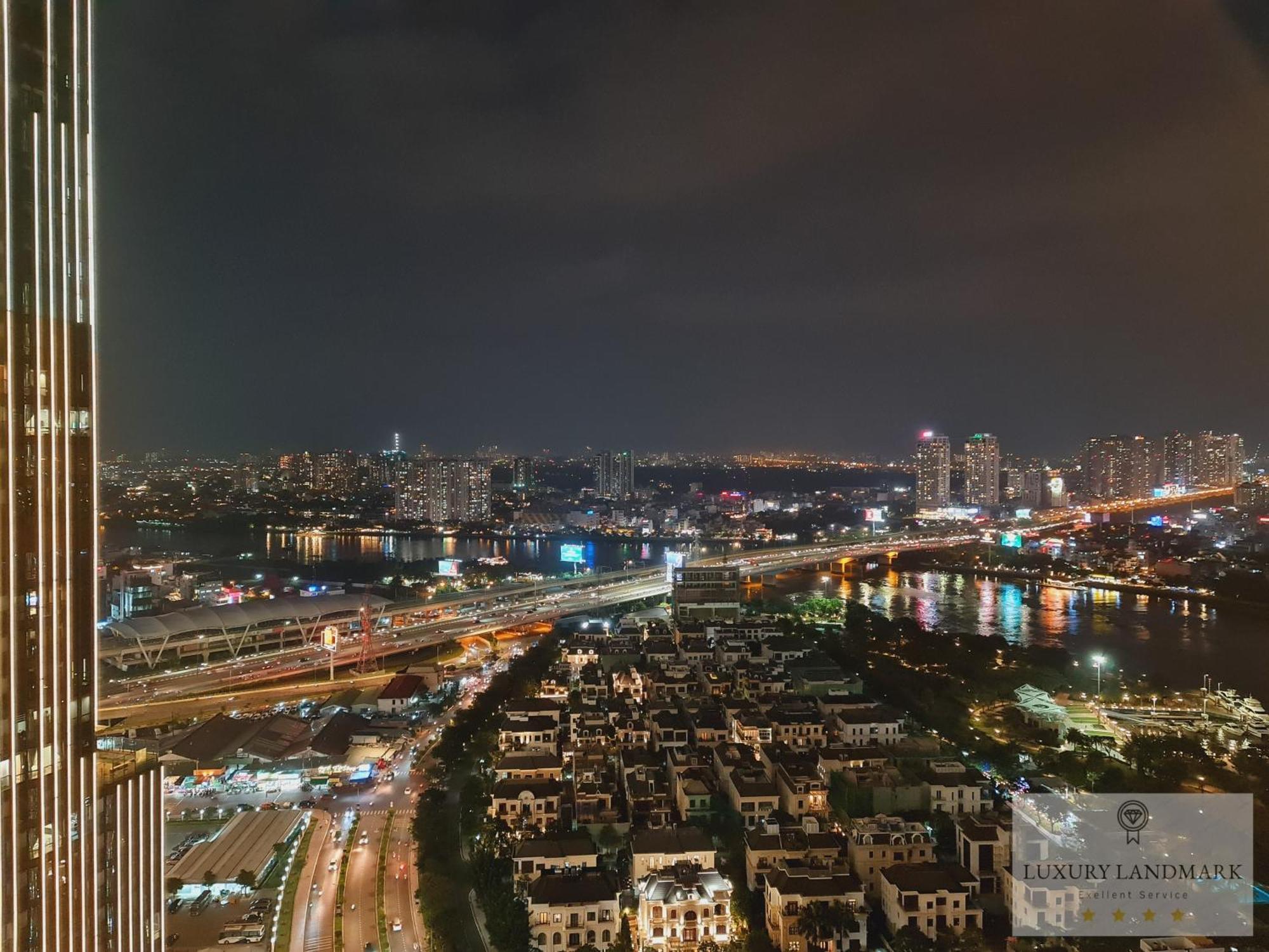 Sky Park Apartment - Vinhomes Central Park ホーチミン市 エクステリア 写真