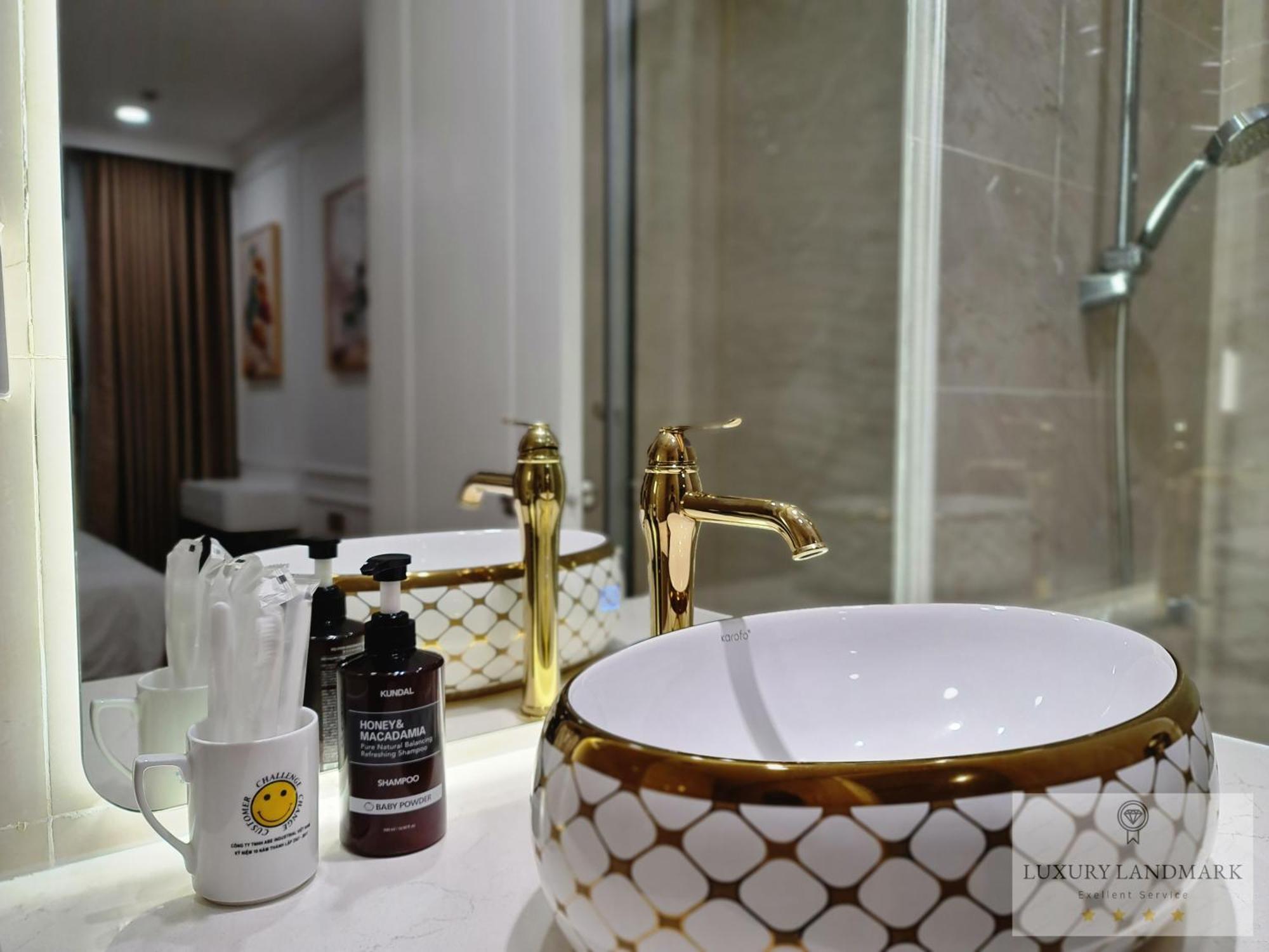 Sky Park Apartment - Vinhomes Central Park ホーチミン市 エクステリア 写真