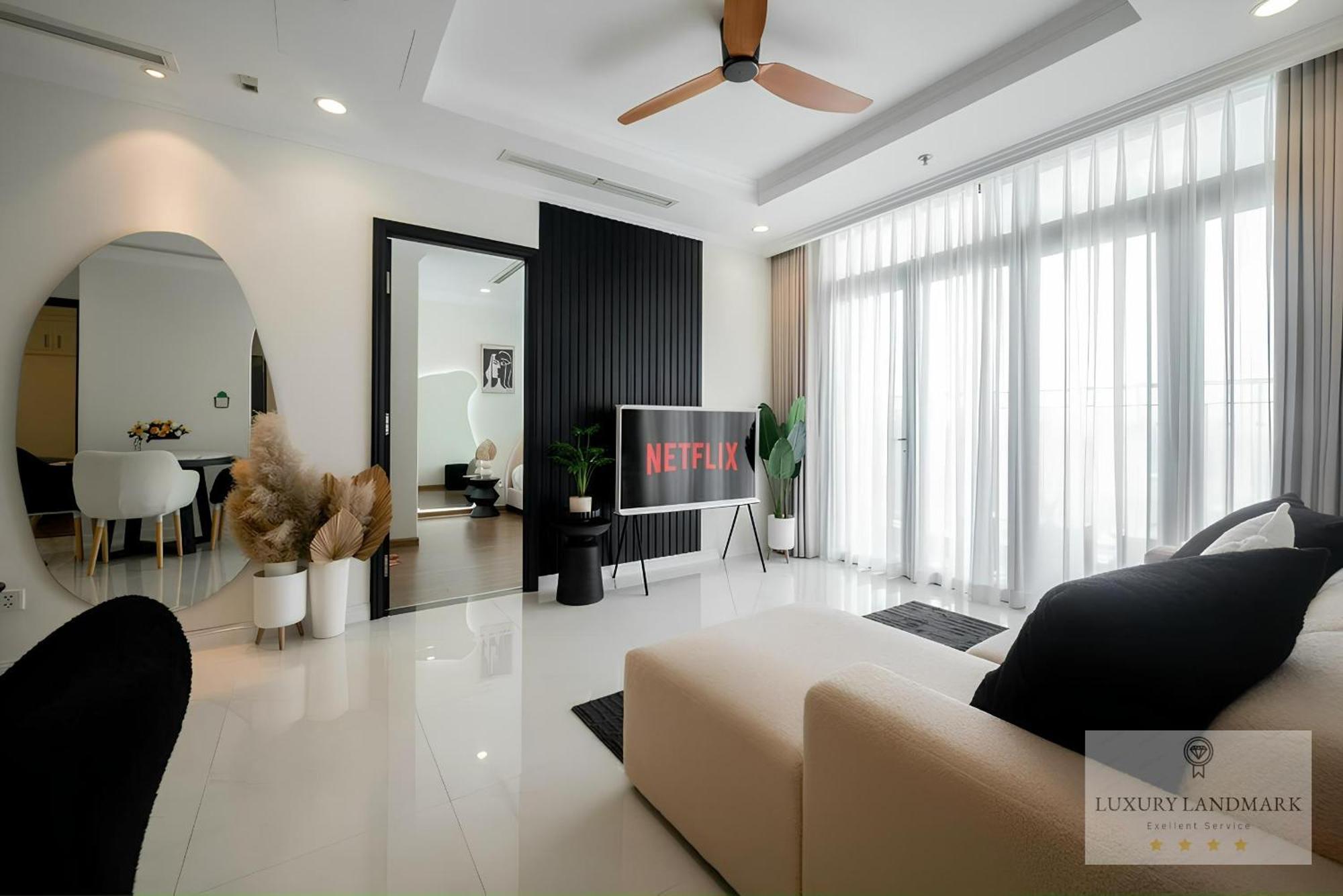 Sky Park Apartment - Vinhomes Central Park ホーチミン市 エクステリア 写真